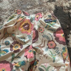 Girls reversible Patagonia snow pants 12M